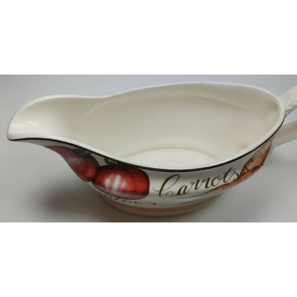 Vintage Red Pepper Mushrooms Carrots Tomatoes Gold Rim Ceramic Gravy Boat - Picture 9 of 10